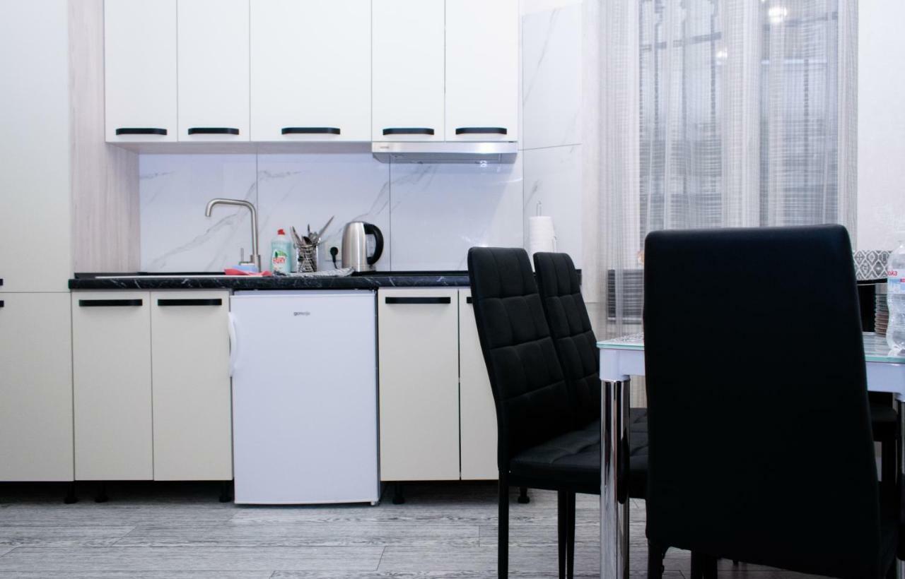 Apartment Barvy Lvova On Kostyushka St Экстерьер фото